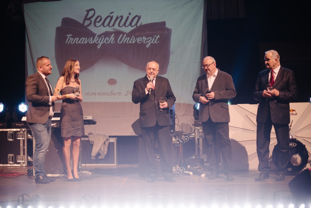 Beania-trnavskych-univerzit_2015_Gelko_01