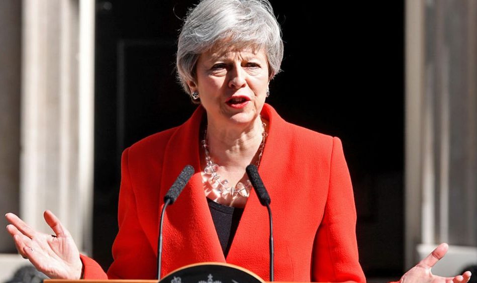 Theresa Mayová podáva demisiu kvôli neúspechu brexitu